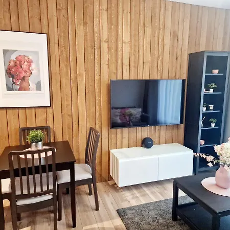 Apartament Cozy With Terrace And Garden