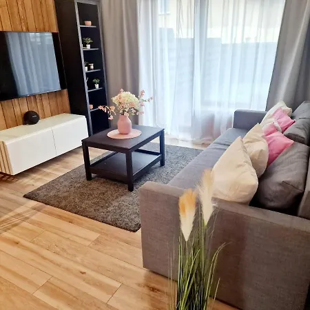 Apartment Cozy With Terrace And Garden